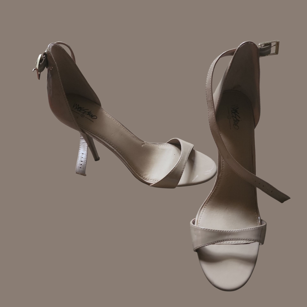 Mossimo Supply Co. Beige Strappy Heels